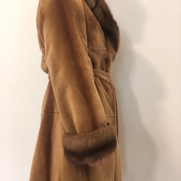 Female Mink Coat - Picture 4 of 7